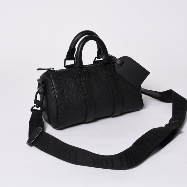 Very good condition LOUIS VUITTON Keepall Bandouliere 25 Shoulder bag Handbag Monogram Taurillon M20900 Used 4b006644