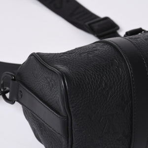 Very good condition LOUIS VUITTON Keepall Bandouliere 25 Shoulder bag Handbag Monogram Taurillon M20900 Used 4b006644