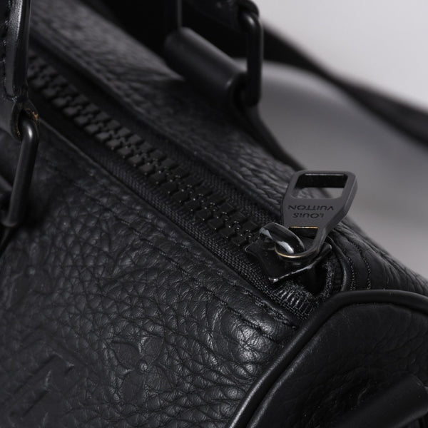 Very good condition LOUIS VUITTON Keepall Bandouliere 25 Shoulder bag Handbag Monogram Taurillon M20900 Used 4b006644