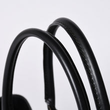 画像をギャラリービューアに読み込む, 極美品 GUCCI グッチ ハンドバッグ 2968335 520981 GGキャンバス レザー ブラック ゴールド金具 中古 4a000218