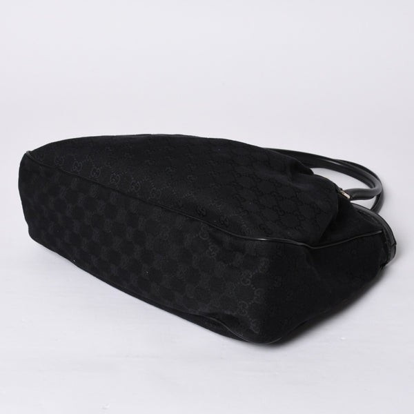 Very good condition GUCCI Gucci handbag 2968335 520981 GG canvas leather black gold hardware used 4a000218