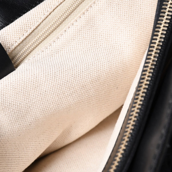 Very good condition GUCCI Gucci handbag 2968335 520981 GG canvas leather black gold hardware used 4a000218