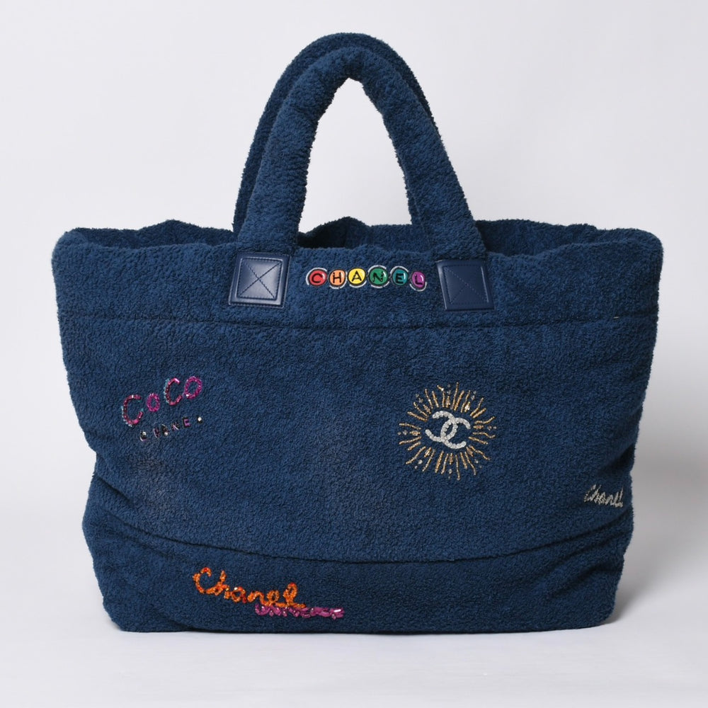 極美品 CHANEL シャネル ファレルウィリアムス コココクーン トートバッグ ラージサイズ 27番台 ブルー パイル 中古 4a000576