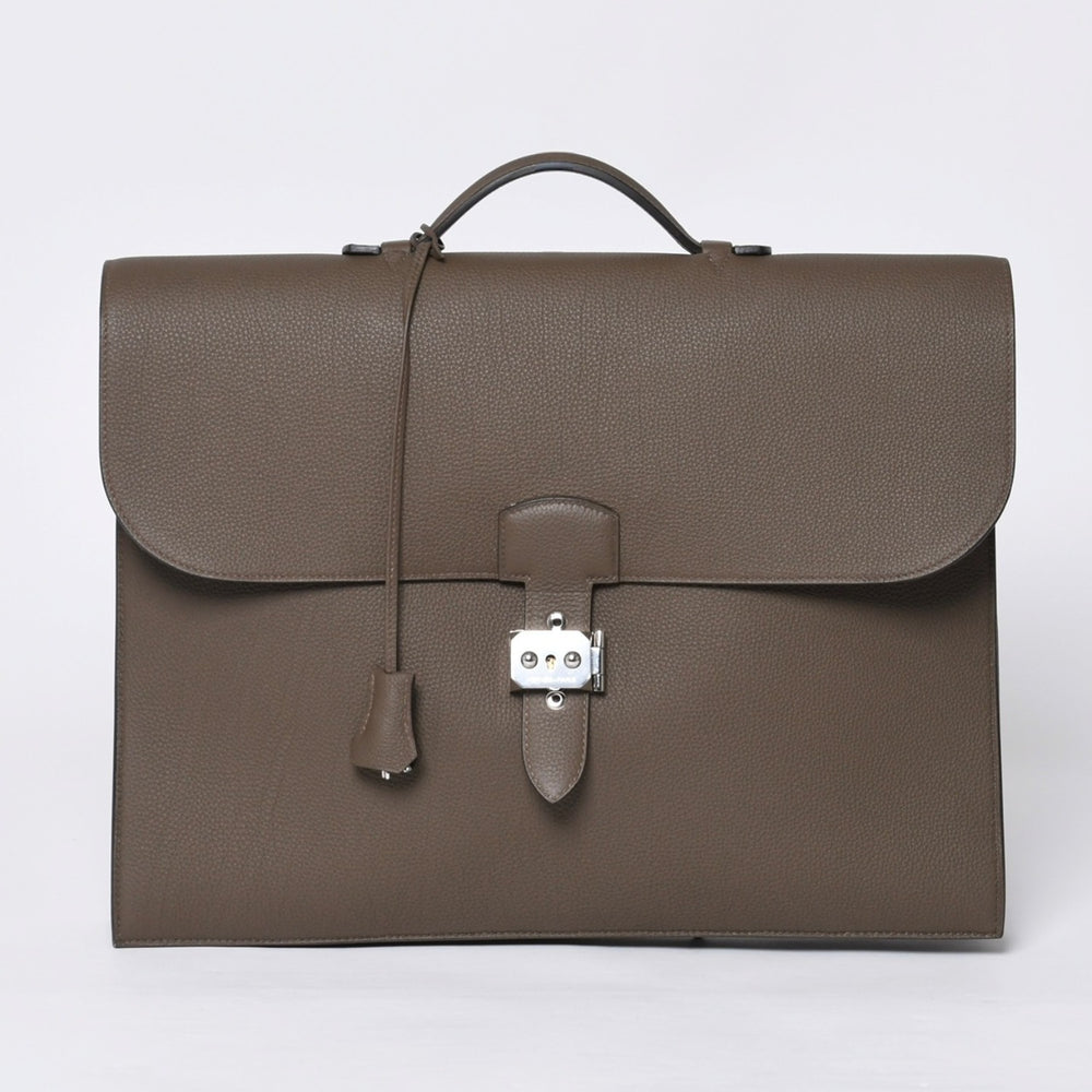 Like new HERMES Handbag Sac Adepeche 41 Taupe Leather Togo Silver Hardware T Stamp Used 4a000578