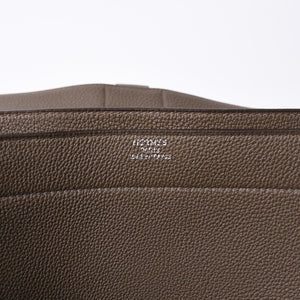 Like new HERMES Handbag Sac Adepeche 41 Taupe Leather Togo Silver Hardware T Stamp Used 4a000578