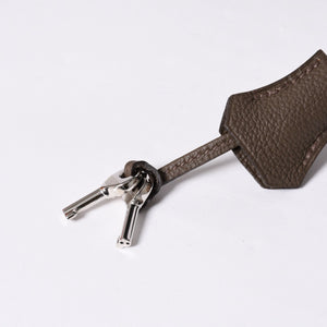 Like new HERMES Handbag Sac Adepeche 41 Taupe Leather Togo Silver Hardware T Stamp Used 4a000578