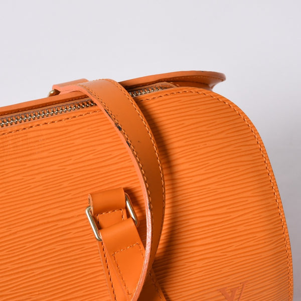 新品未使用 LOUIS VUITTON ルイヴィトン スフロ ハンドバッグ M5222H エピ レザー オレンジ ゴールド金具 中古 4a000413