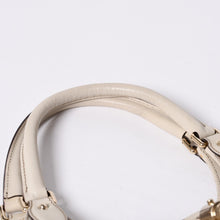 画像をギャラリービューアに読み込む, GUUCI グッチ One Shoulder Bag ワンショルダーバッグ 145819 ホワイトカラー グッチシマ GGロゴ レザー 美品 中古 4a000414