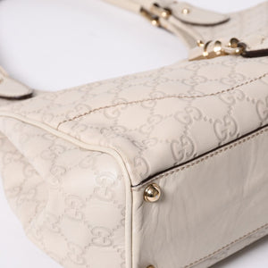 GUUCI Gucci One Shoulder Bag 145819 White Color Guccisima GG Logo Leather Good Condition Used 4a000414