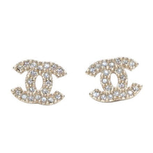 画像をギャラリービューアに読み込む, 極美品 CHANEL シャネル ピアス ラインストーン ココマーク ゴールド 10A earrings CC rhinestone GD 10A 美品 中古 4a000647