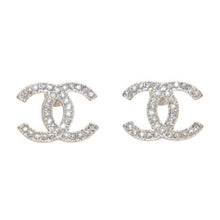 画像をギャラリービューアに読み込む, 極美品 CHANEL シャネル ピアス ココマーク ラインストーン A13C earrings CC slim rhinestone SV A13C 美品 中古 4a000653
