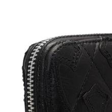 画像をギャラリービューアに読み込む, CHROME HEARTS クロムハーツ REC F ZIP QUILTED セメタリークロスパッチ 長財布 ダガー キルティング ブラック シルバー925 良品 中古 4a001520