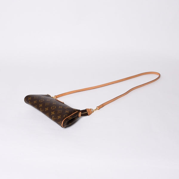極美品 LOUIS VUITTON ルイヴィトン エヴァ ショルダーバッグ M95567 モノグラム ブラウン ゴールド金具 中古 4a000594