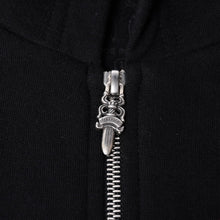 画像をギャラリービューアに読み込む, 新品未使用 CHROME HEARTS クロムハーツ ジップアップ ブラック ゴールド パーカー サイズL ダガージップ オールドイングリッシュロゴ 中古 4a000681
