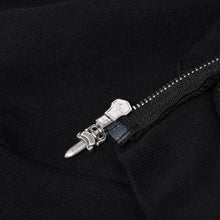 画像をギャラリービューアに読み込む, 新品未使用 CHROME HEARTS クロムハーツ ジップアップ ブラック ゴールド パーカー サイズL ダガージップ オールドイングリッシュロゴ 中古 4a000681