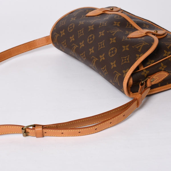 LOUIS VUITTON Jinbeer MM Monogram M42247 Shoulder bag Brown Gold hardware Good condition Used 4a000725