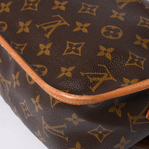 LOUIS VUITTON Jinbeer MM Monogram M42247 Shoulder bag Brown Gold hardware Good condition Used 4a000725