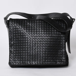 Bottega Veneta ボッテガヴェネタ B0086 78160 Shoulder Bag ショルダーバッグ ブラックカラー 美品 中古 4a000766