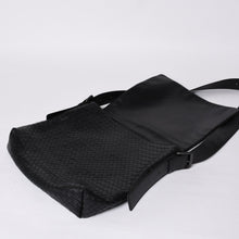 画像をギャラリービューアに読み込む, Bottega Veneta ボッテガヴェネタ B0086 78160 Shoulder Bag ショルダーバッグ ブラックカラー 美品 中古 4a000766