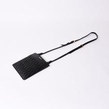 画像をギャラリービューアに読み込む, MIU MIU ミュウ ミュウ Shoulder Bag ショルダーバッグ Black ブラック 斜め掛け ポシェット ミニバッグ マテラッセ 美品 中古 4a000135