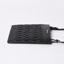 画像をギャラリービューアに読み込む, MIU MIU ミュウ ミュウ Shoulder Bag ショルダーバッグ Black ブラック 斜め掛け ポシェット ミニバッグ マテラッセ 美品 中古 4a000135