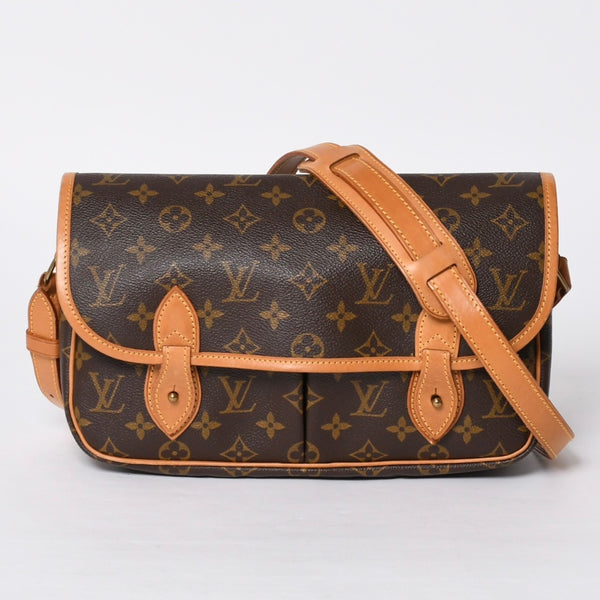 LOUIS VUITTON Jinbeer MM Monogram M42247 Shoulder bag Brown Gold hardware Good condition Used 4a000725