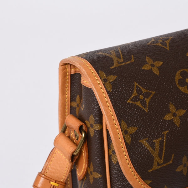 LOUIS VUITTON Jinbeer MM Monogram M42247 Shoulder bag Brown Gold hardware Good condition Used 4a000725