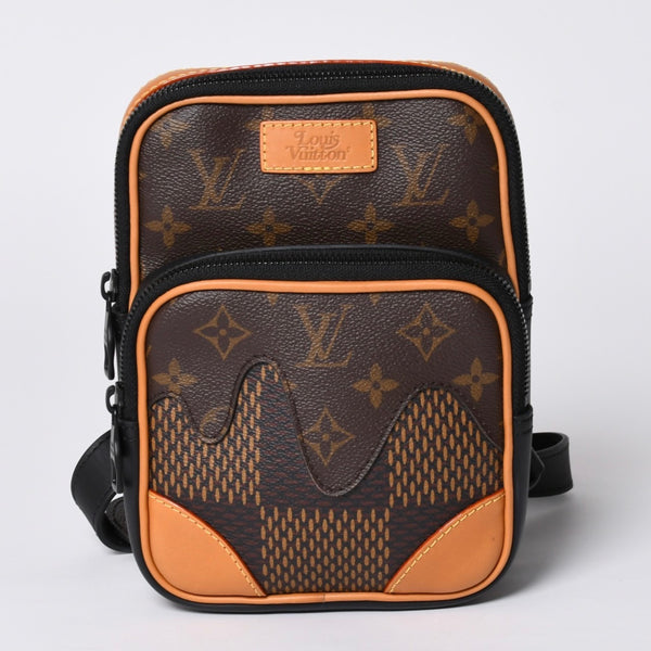 新品同様 LOUIS VUITTON ルイヴィトン NIGO ダミエジャイアント アマゾン スリングバッグ N40379 2020年 ショルダーバッグ ロゴ 中古 4a001015