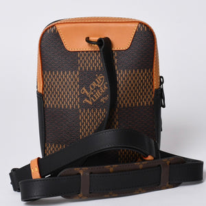 新品同様 LOUIS VUITTON ルイヴィトン NIGO ダミエジャイアント アマゾン スリングバッグ N40379 2020年 ショルダーバッグ ロゴ 中古 4a001015