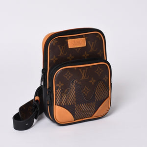 新品同様 LOUIS VUITTON ルイヴィトン NIGO ダミエジャイアント アマゾン スリングバッグ N40379 2020年 ショルダーバッグ ロゴ 中古 4a001015