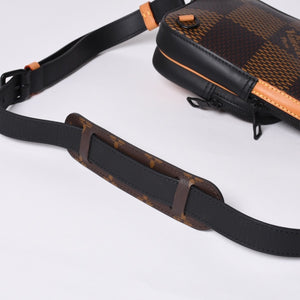 新品同様 LOUIS VUITTON ルイヴィトン NIGO ダミエジャイアント アマゾン スリングバッグ N40379 2020年 ショルダーバッグ ロゴ 中古 4a001015