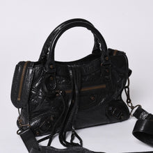 画像をギャラリービューアに読み込む, 極美品 BALENCIAGA バレンシアガ クラシック ミニ シティ 2WAY ショルダーバッグ 300295 ロゴ ブラック ブロンズ金具 中古 4a001226
