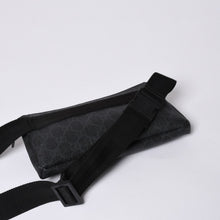 画像をギャラリービューアに読み込む, GUCCI グッチ ウエストバッグ ボディバッグ 161833 GGスプリーム PVC Black ブラック レザー 美品 中古 4a000505