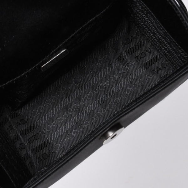 新品未使用 PRADA プラダ ハンドバッグ B6782 トライアングルロゴ 三角ロゴ レザー レーヨン シルク ブラック シルバー金具 中古 4a000424