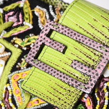 画像をギャラリービューアに読み込む, 極美品 FENDI フェンディ マンマバケット ワンショルダーバッグ グリーン ビーズ レザー シルバー金具 中古 4a000735