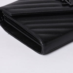 新品未使用 SAINT LAURENT PARIS サンローランパリ カサンドラ エンベロープ チェーンウォレット 377828 グレインドプードルレザー 中古 4a000428