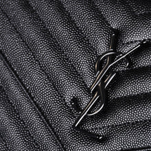 画像をギャラリービューアに読み込む, 新品未使用 SAINT LAURENT PARIS サンローランパリ カサンドラ エンベロープ チェーンウォレット 377828 グレインドプードルレザー 中古 4a000428