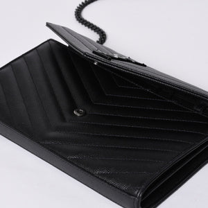 新品未使用 SAINT LAURENT PARIS サンローランパリ カサンドラ エンベロープ チェーンウォレット 377828 グレインドプードルレザー 中古 4a000428