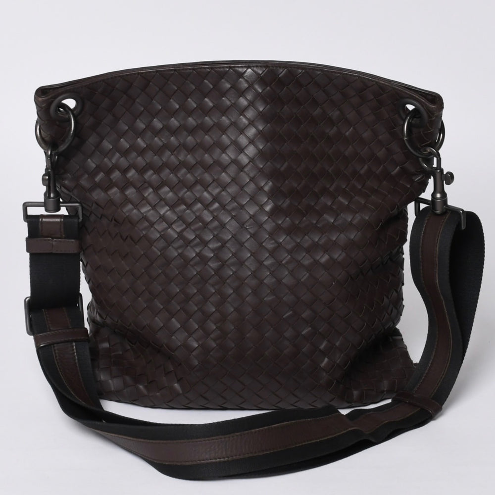 BOTTEGA VENETA ボッテガヴェネタ イントレチャート ショルダーバッグ ブラウン 美品 中古 4a000869
