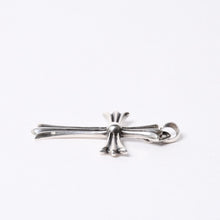 画像をギャラリービューアに読み込む, CHROME HEARTS クロムハーツ ラージクロス ベイル ネックレス 重量約47g STERLING刻印 スターリング シルバー 美品 中古 4a001132