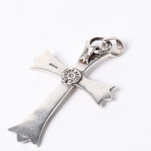画像をギャラリービューアに読み込む, CHROME HEARTS クロムハーツ ラージクロス ベイル ネックレス 重量約47g STERLING刻印 スターリング シルバー 美品 中古 4a001132