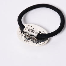 画像をギャラリービューアに読み込む, CHROME HEARTS クロムハーツ オーバルクロス ヘアゴム 重量約23.4g シルバー925 1989/.925刻印 美品 中古 4a001130