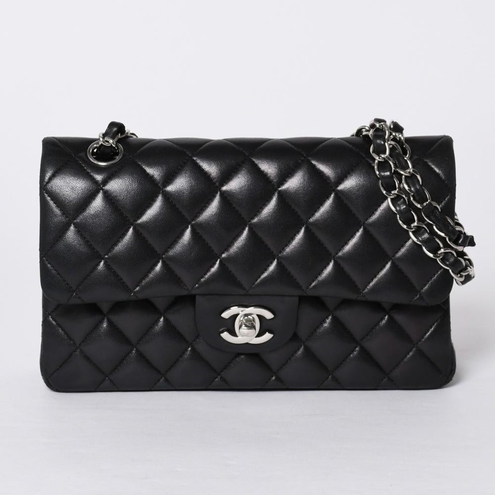CHANEL Chain Shoulder Bag Matelasse 23 W Flap Wrap Lambskin Black Silver No. 16 Used 4a001057
