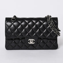 画像をギャラリービューアに読み込む, CHANEL シャネル チェーンショルダーバッグ マトラッセ23 Wフラップラップ ラムスキン ブラックシルバー 16番台 中古 4a001057