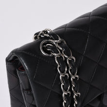 画像をギャラリービューアに読み込む, CHANEL シャネル チェーンショルダーバッグ マトラッセ23 Wフラップラップ ラムスキン ブラックシルバー 16番台 中古 4a001057
