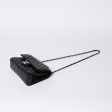 画像をギャラリービューアに読み込む, CHANEL シャネル チェーンショルダーバッグ マトラッセ23 Wフラップラップ ラムスキン ブラックシルバー 16番台 中古 4a001057