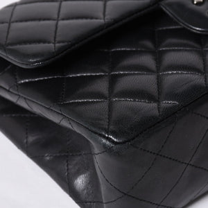 CHANEL シャネル チェーンショルダーバッグ マトラッセ23 Wフラップラップ ラムスキン ブラックシルバー 16番台 中古 4a001057