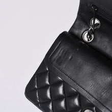 画像をギャラリービューアに読み込む, CHANEL シャネル チェーンショルダーバッグ マトラッセ23 Wフラップラップ ラムスキン ブラックシルバー 16番台 中古 4a001057