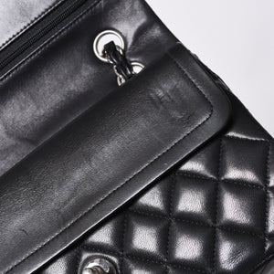 CHANEL シャネル チェーンショルダーバッグ マトラッセ23 Wフラップラップ ラムスキン ブラックシルバー 16番台 中古 4a001057