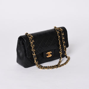 CHANEL Chanel Matelasse 23 W Flap W Chain Shoulder Bag No. 1 Coco Mark Lambskin Black Gold Good Condition Used 4a001123